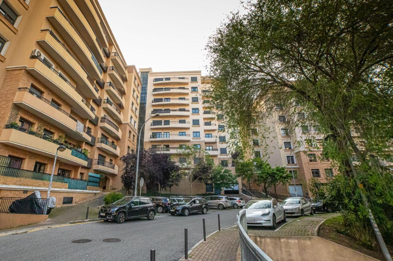 Lovely Apartment Near Airport And Nations Park, With Garage Loures Exterior foto