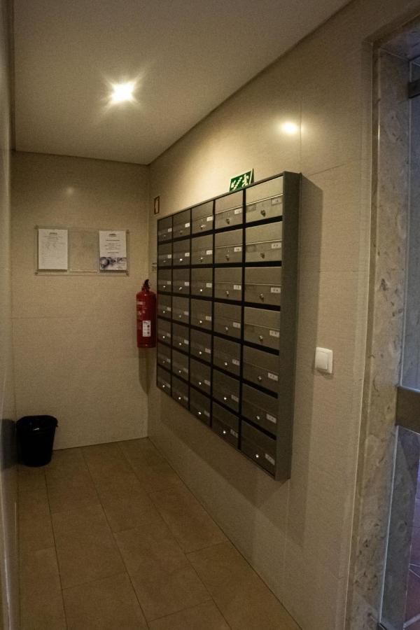 Lovely Apartment Near Airport And Nations Park, With Garage Loures Exterior foto